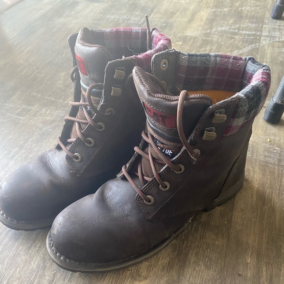 Cat Brand leather boots size 9 women’s / 7 men’s - Picture 1 of 4